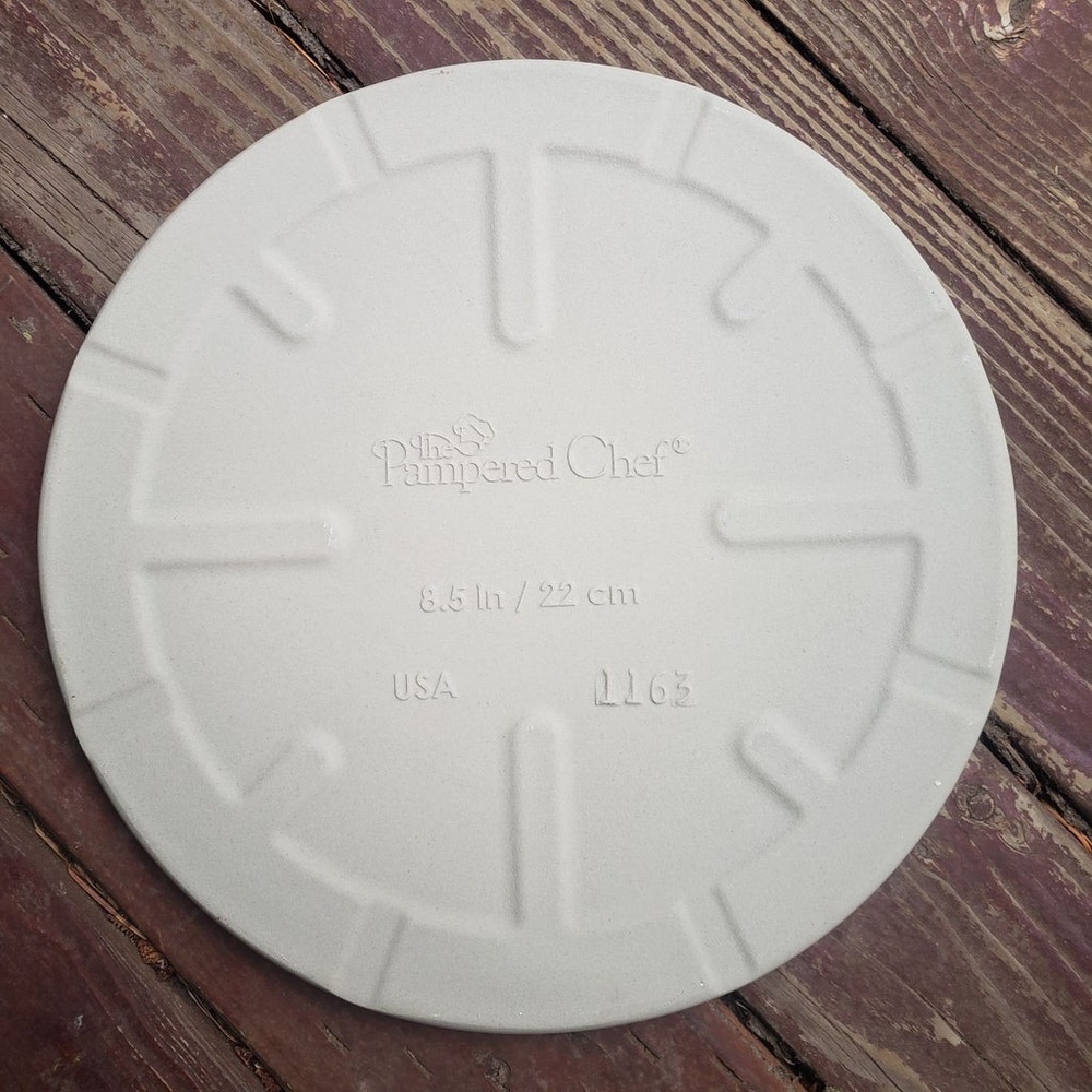 Pampered Chef Stoneware Personal Pizza Round Stone 8 1/2" - Picture 3 of 10